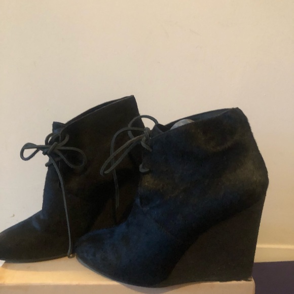 Burberry ankle boots size 8 - Picture 3 of 5